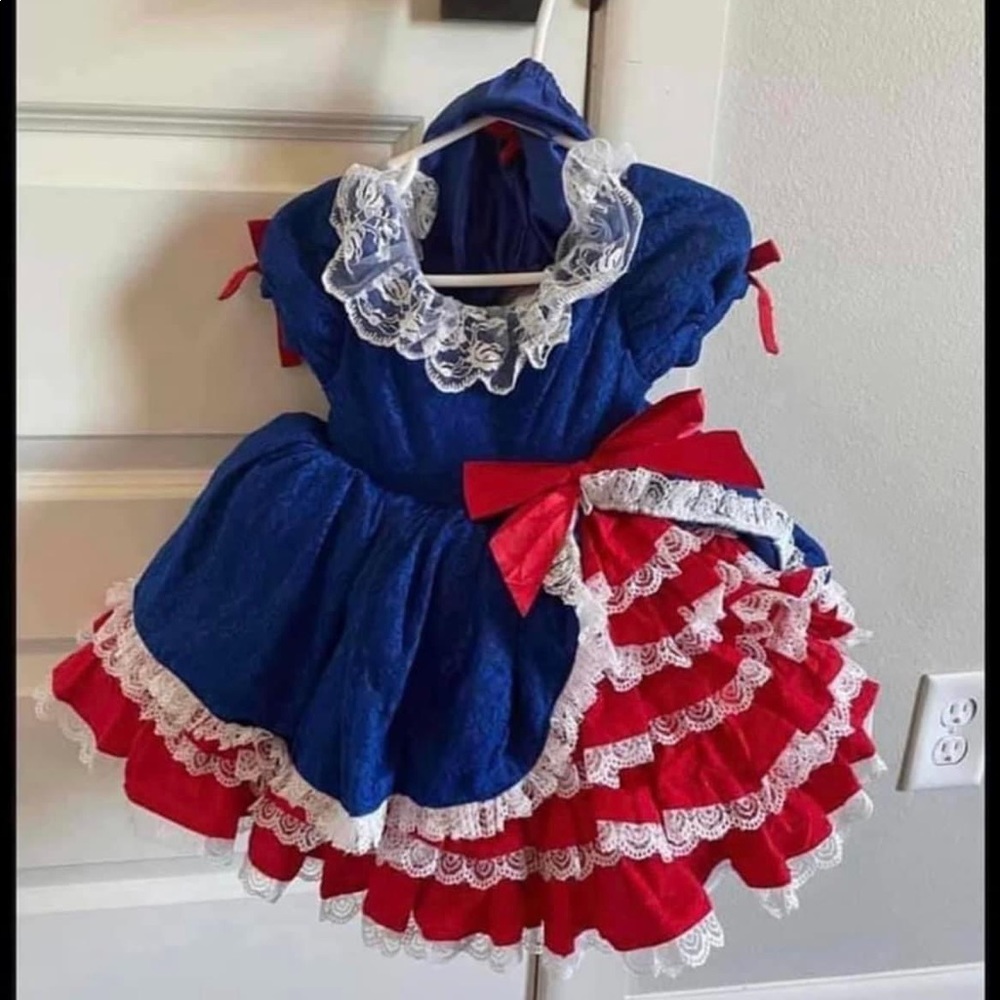 12/18 Shanaya & Elina dress